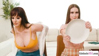 Stepdaughter facesitting lesbian stepmom 2