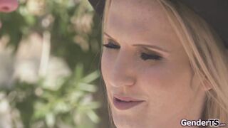 Busty trans Kayleigh Coxx analed by bf