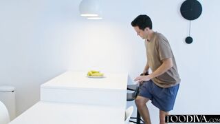 Mysteries Visitor – Barbie Rous & Alex Charger