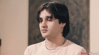 Big tit nuru masseuse satisfies customer