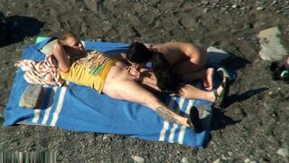 stepsister enjoys sex on the beach (voyeur)