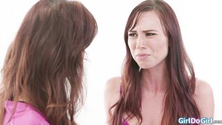 Stepmom masturbate me while on the phone
